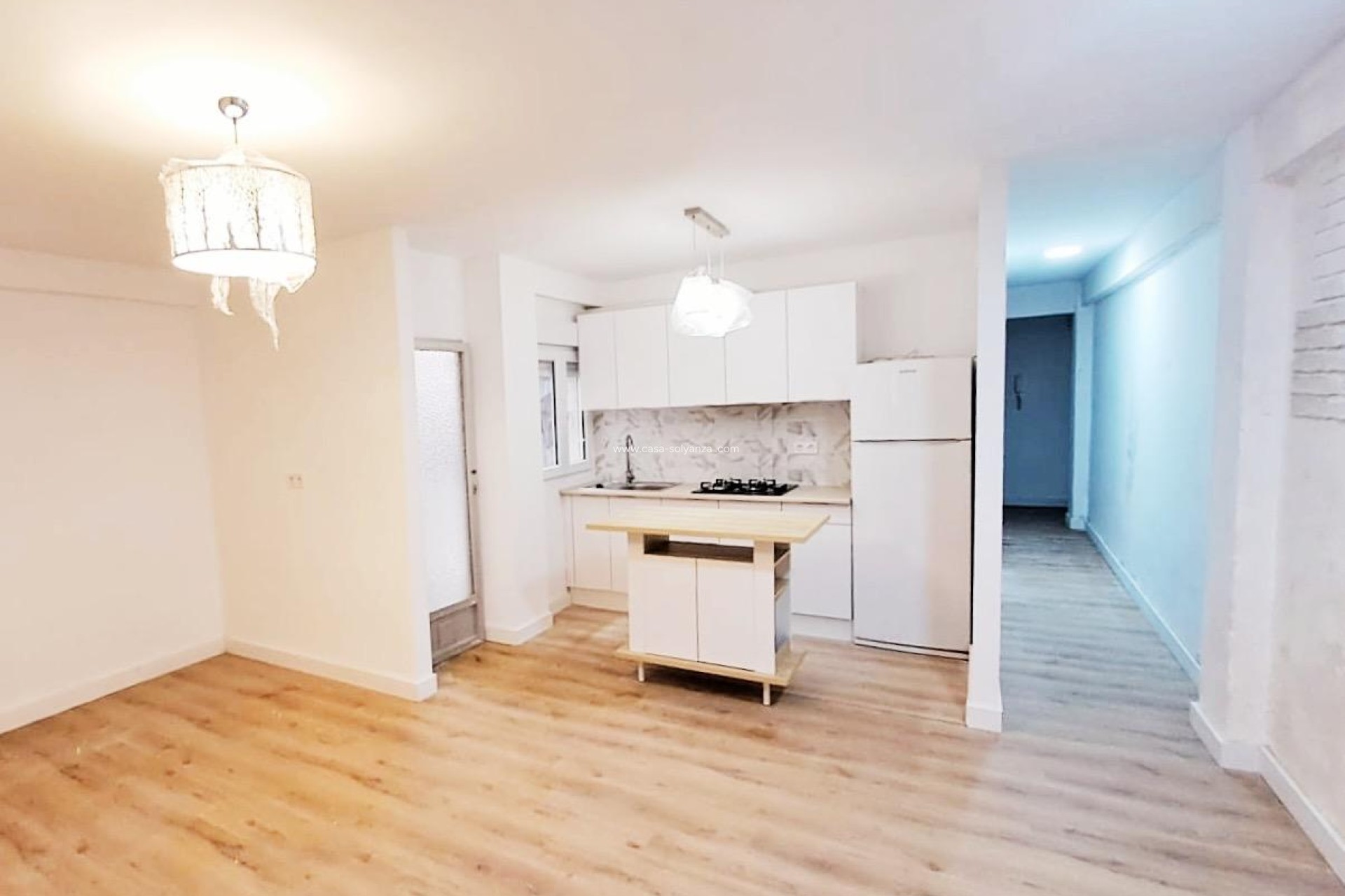 Resale - Apartment / flat - Torrevieja - Center