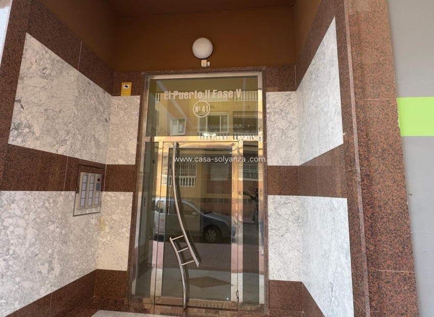 Resale - Apartment / flat - Torrevieja - Center