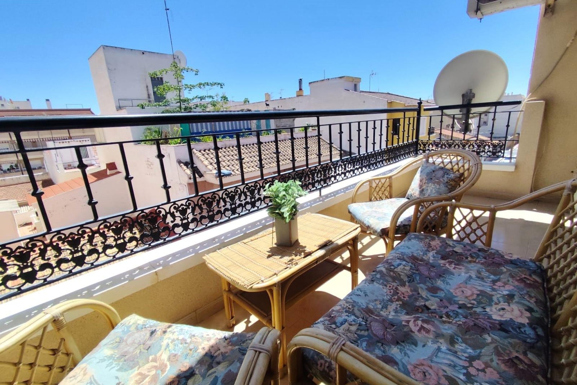 Resale - Apartment / flat - Torrevieja - Center