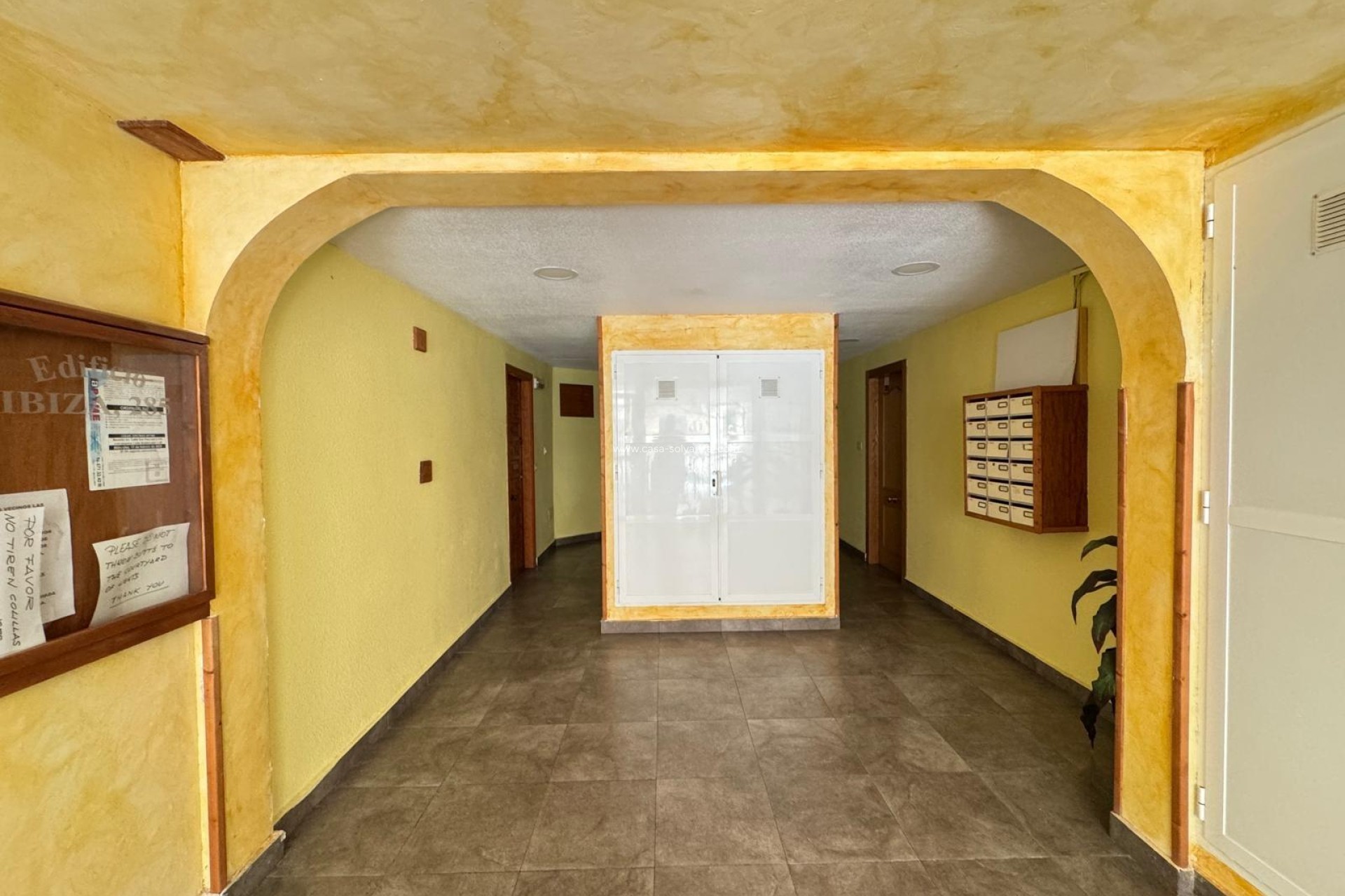 Resale - Apartment / flat - Torrevieja - Center