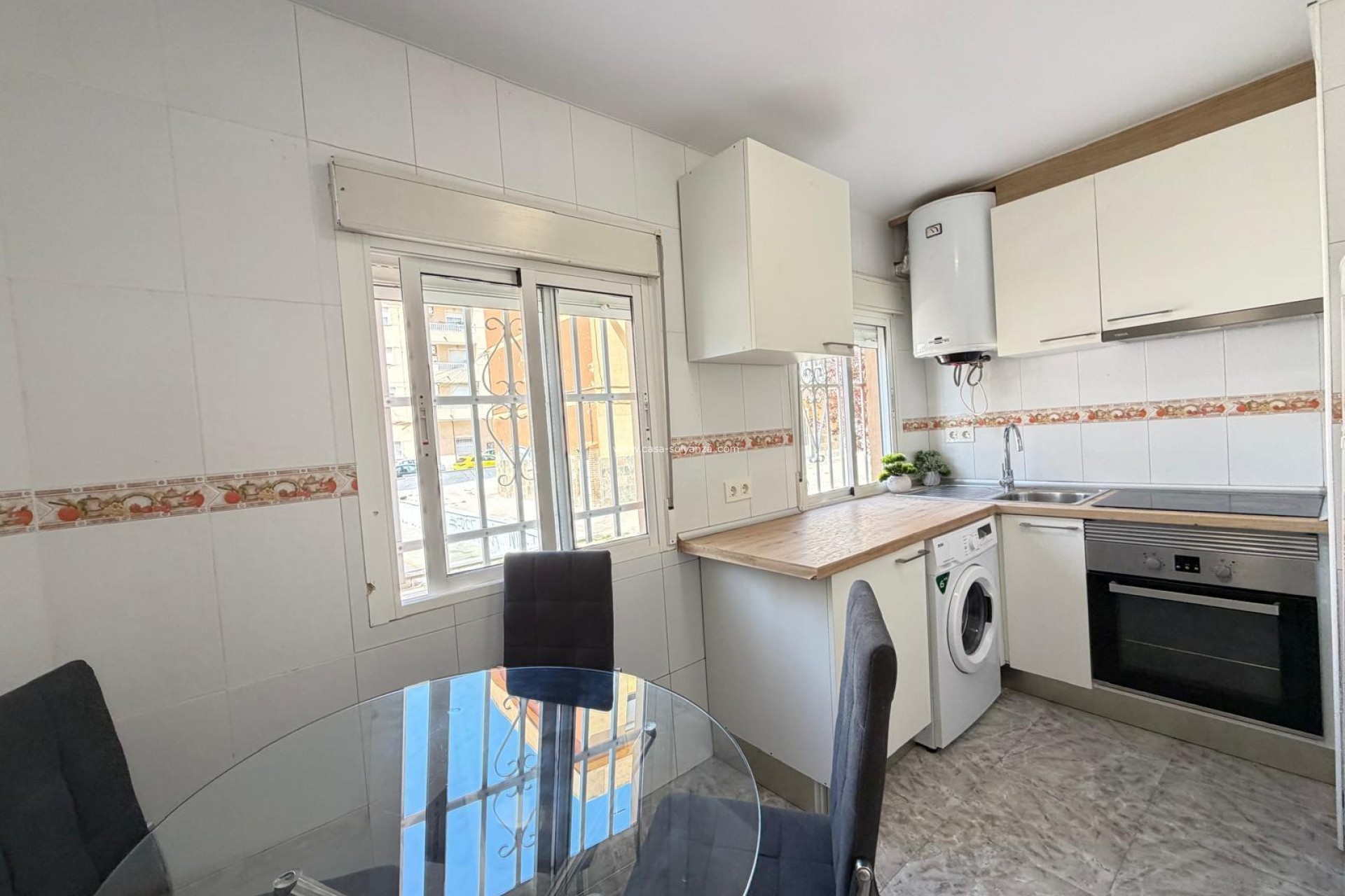 Resale - Apartment / flat - Torrevieja - Center