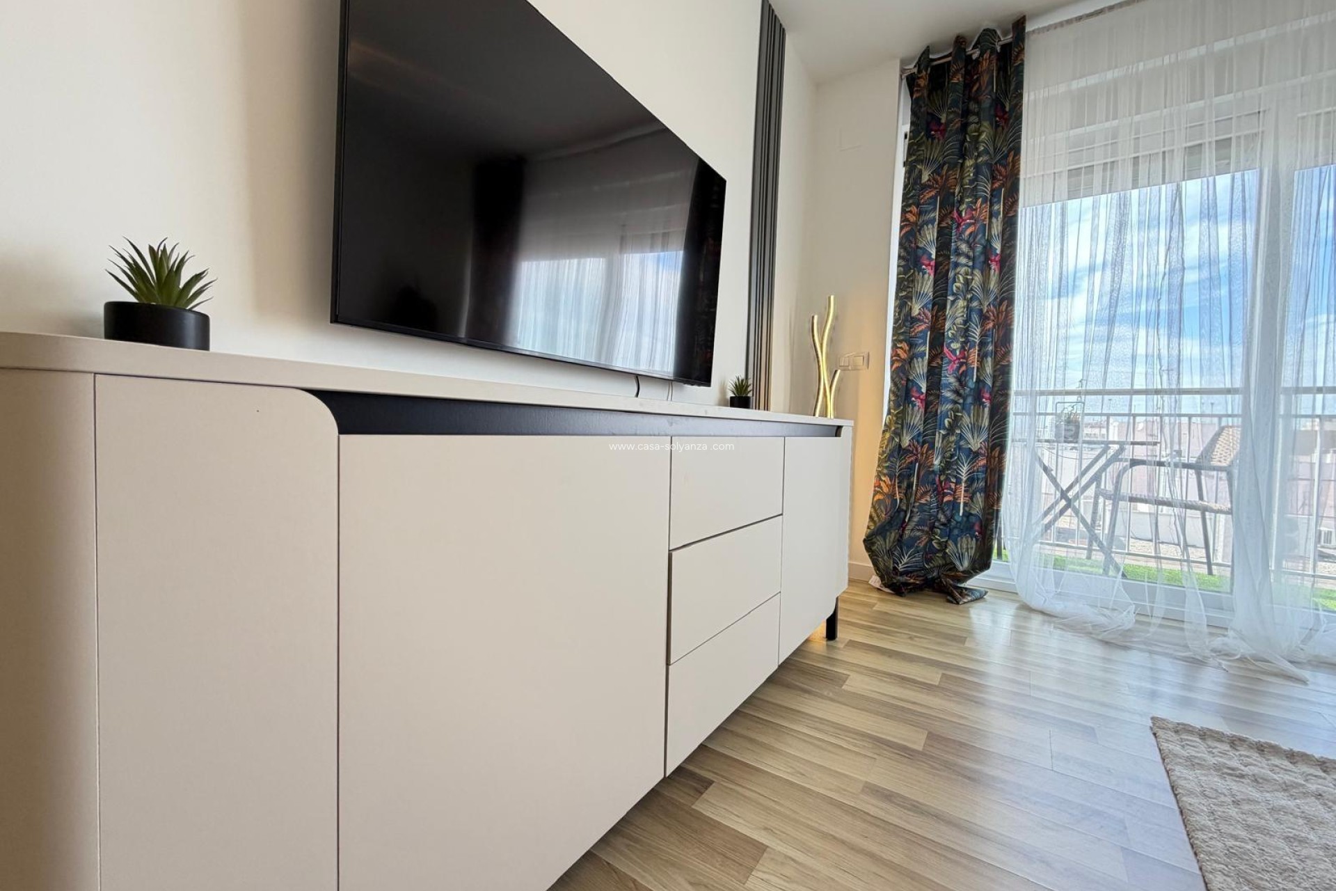 Resale - Apartment / flat - Torrevieja - Center