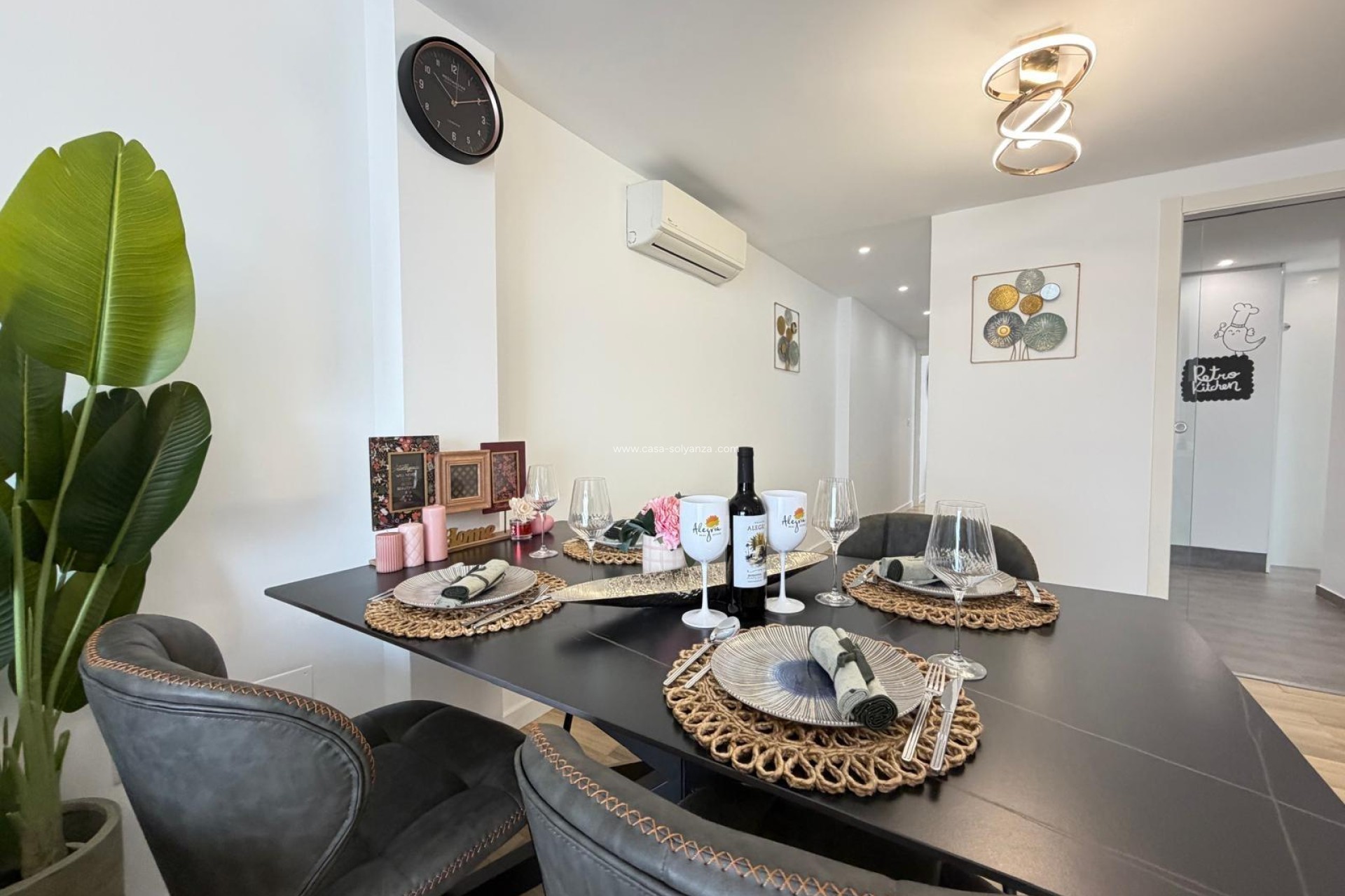 Resale - Apartment / flat - Torrevieja - Center