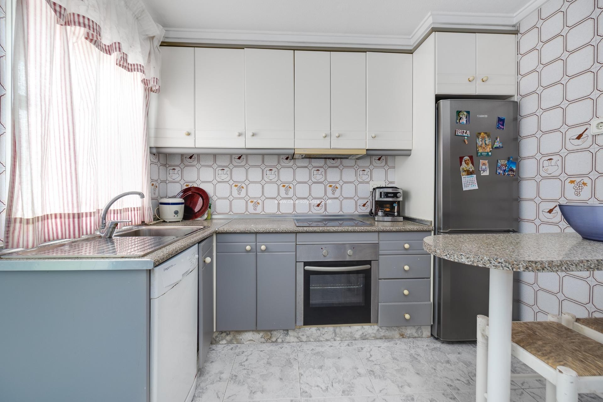 Resale - Apartment / flat - Torrevieja - Center