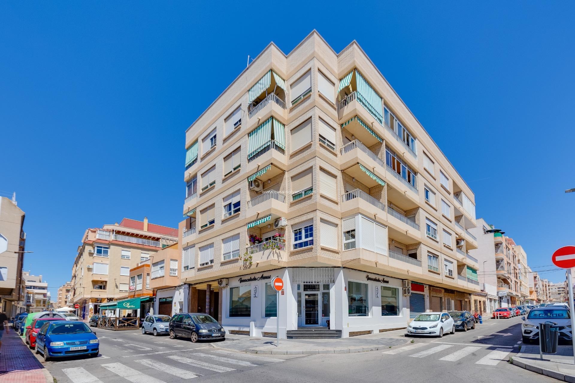 Resale - Apartment / flat - Torrevieja - Center