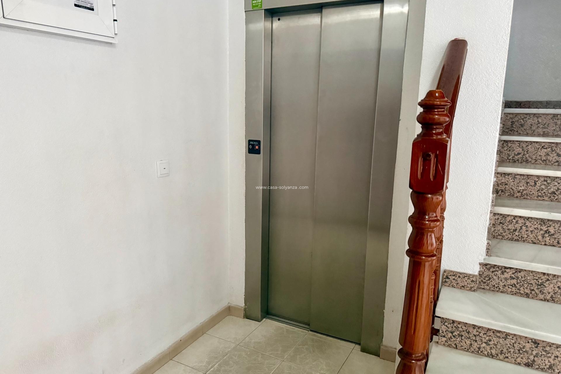 Resale - Apartment / flat - Torrevieja - Center
