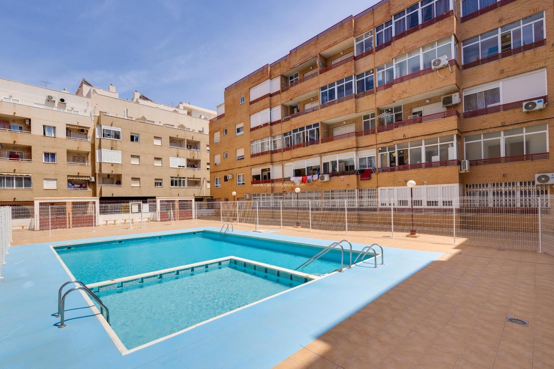 Resale - Apartment / flat - Torrevieja - Center