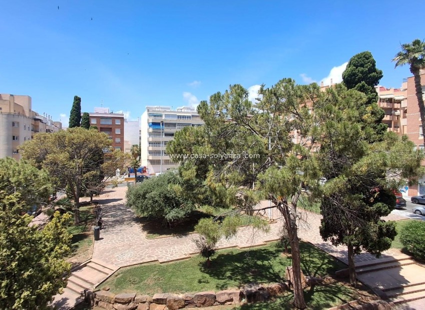 Resale - Apartment / flat - Torrevieja - Center