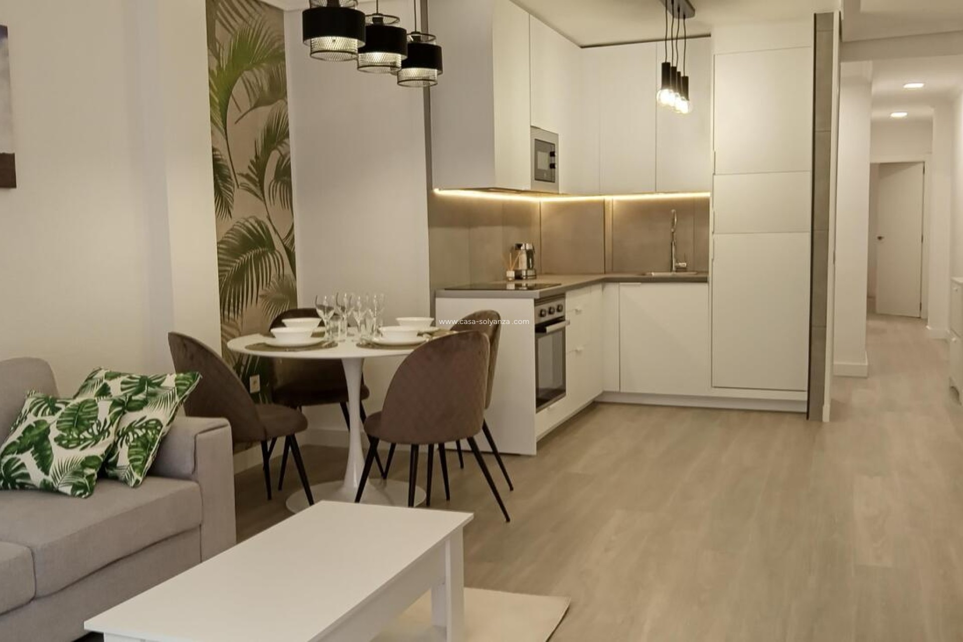 Resale - Apartment / flat - Torrevieja - Center