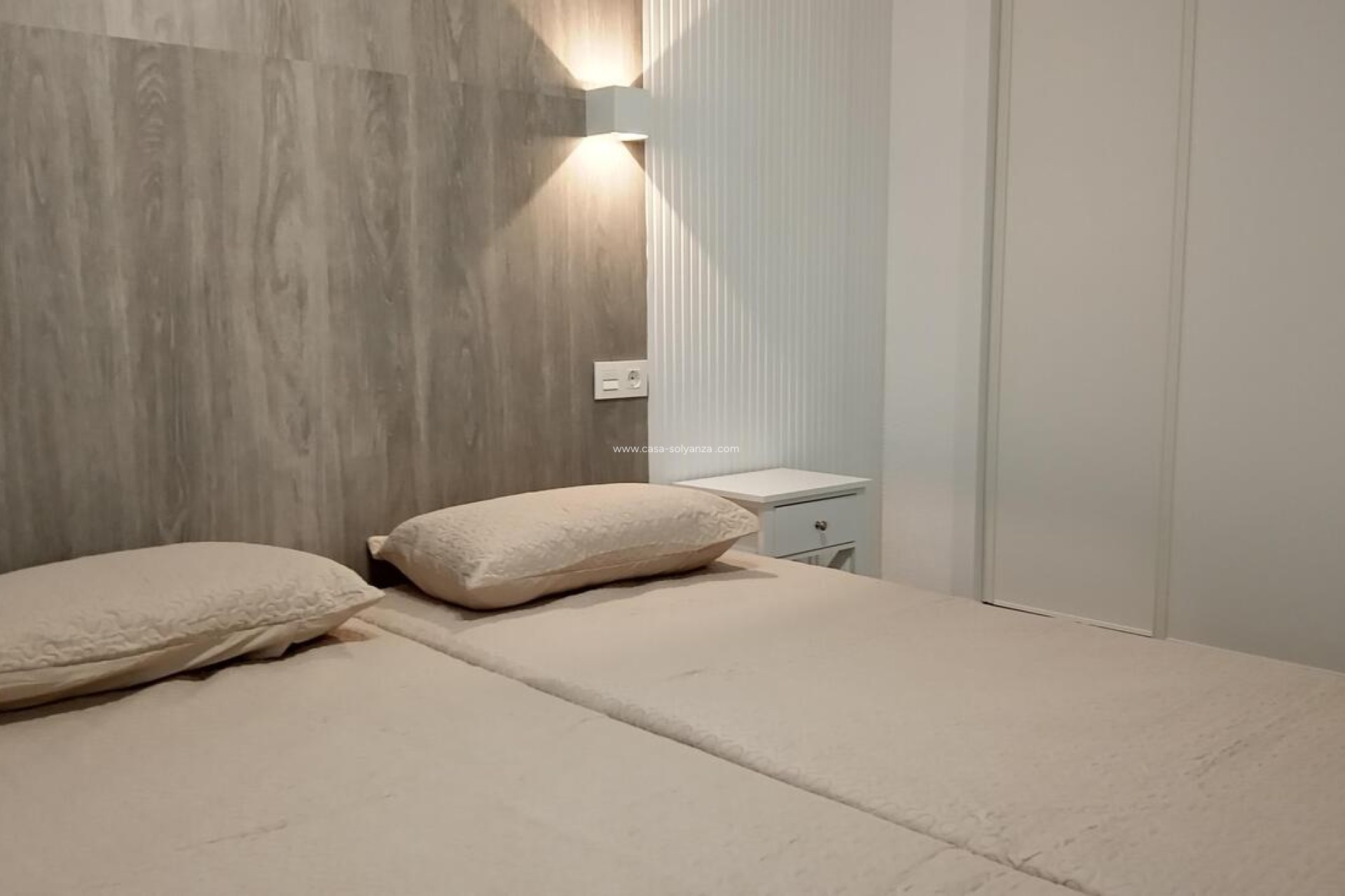 Resale - Apartment / flat - Torrevieja - Center