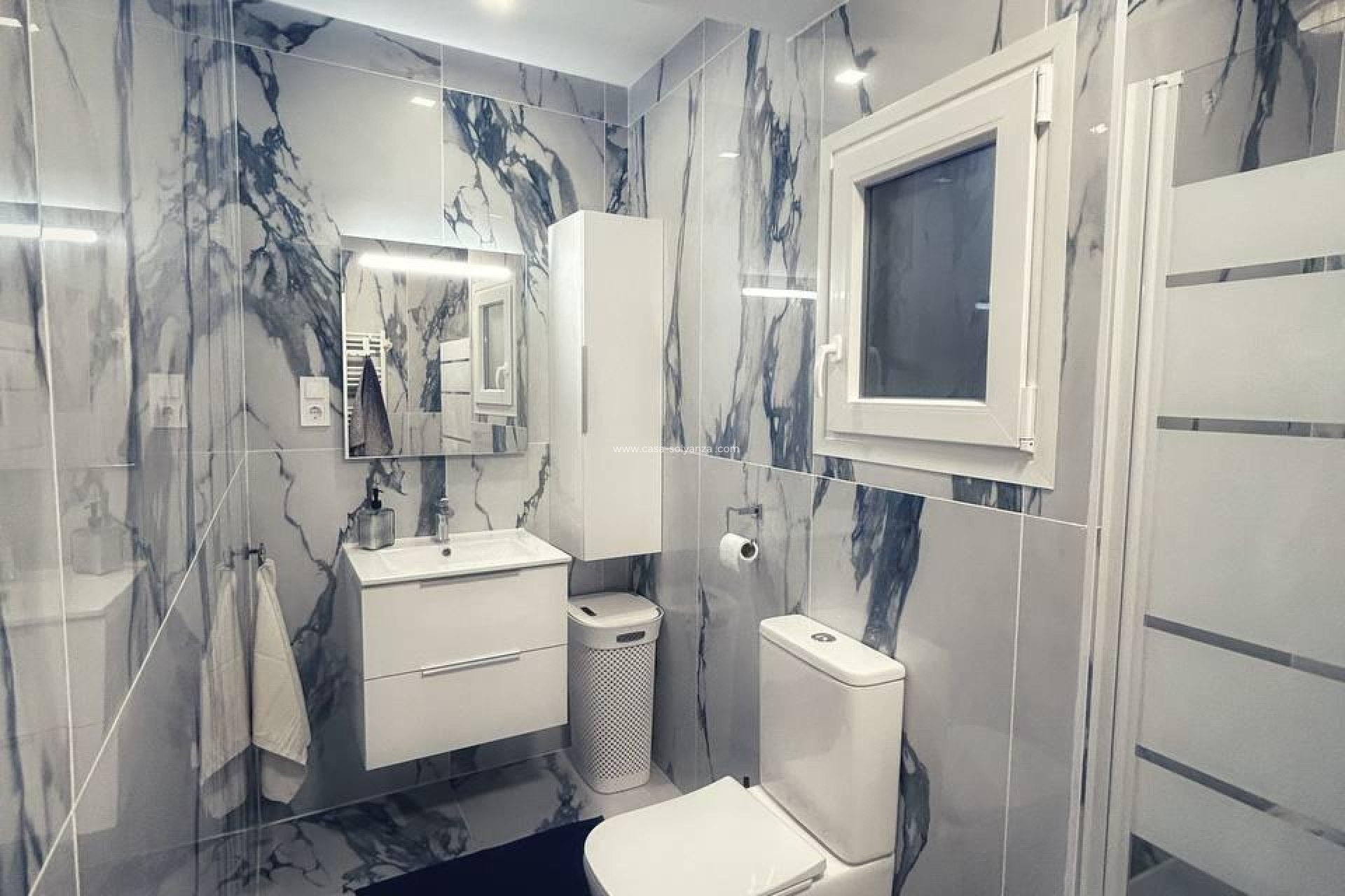 Resale - Apartment / flat - Torrevieja - Center