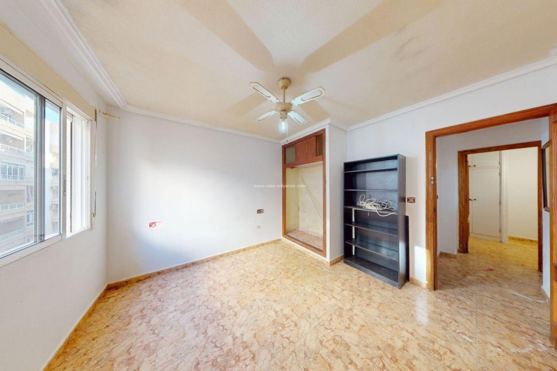 Resale - Apartment / flat - Torrevieja - Center