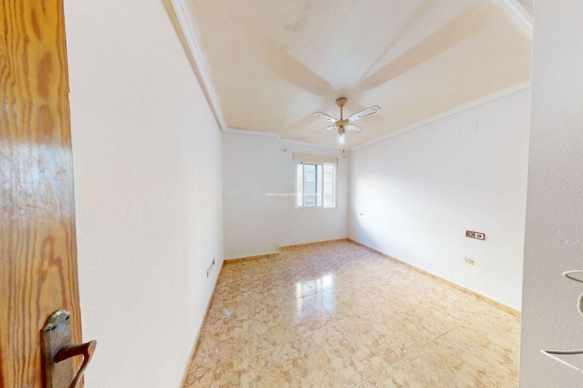 Resale - Apartment / flat - Torrevieja - Center