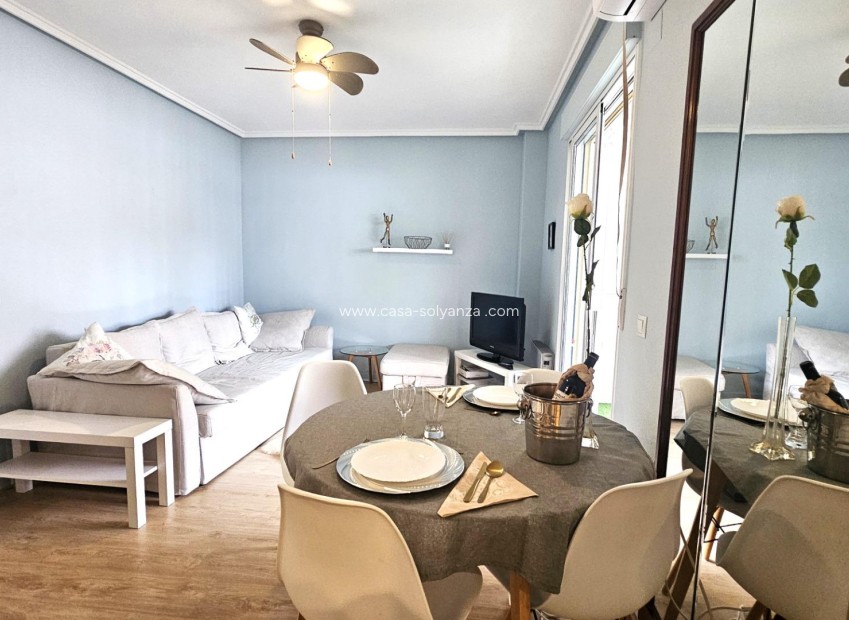 Resale - Apartment / flat - Torrevieja - Center