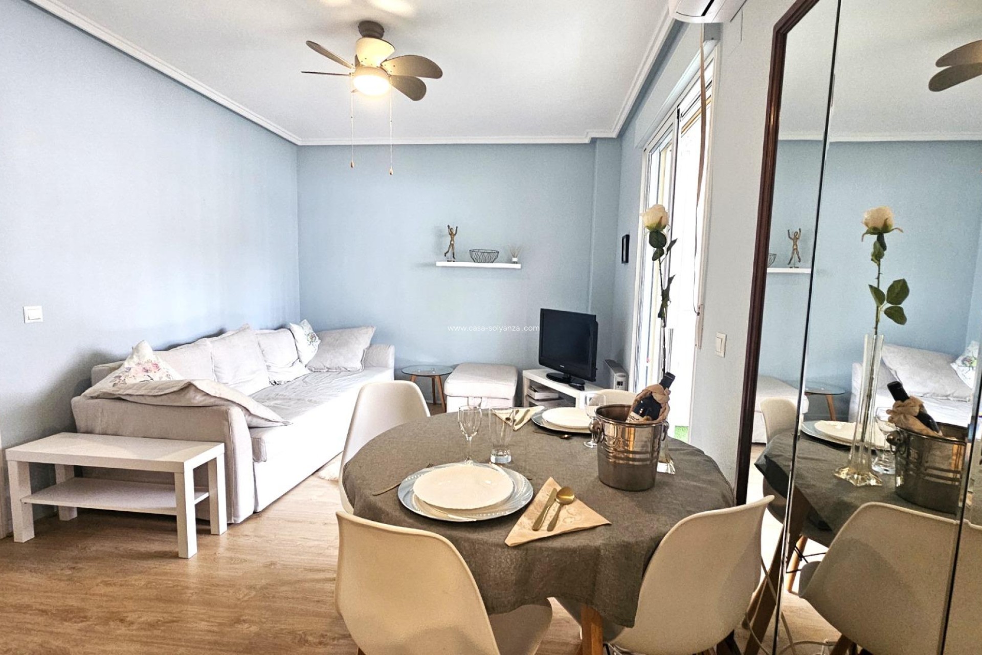 Resale - Apartment / flat - Torrevieja - Center