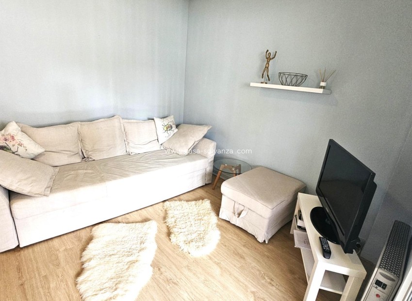 Resale - Apartment / flat - Torrevieja - Center