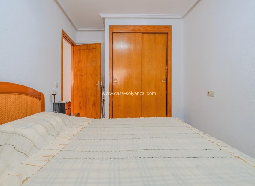 Resale - Apartment / flat - Torrevieja Centro - 0