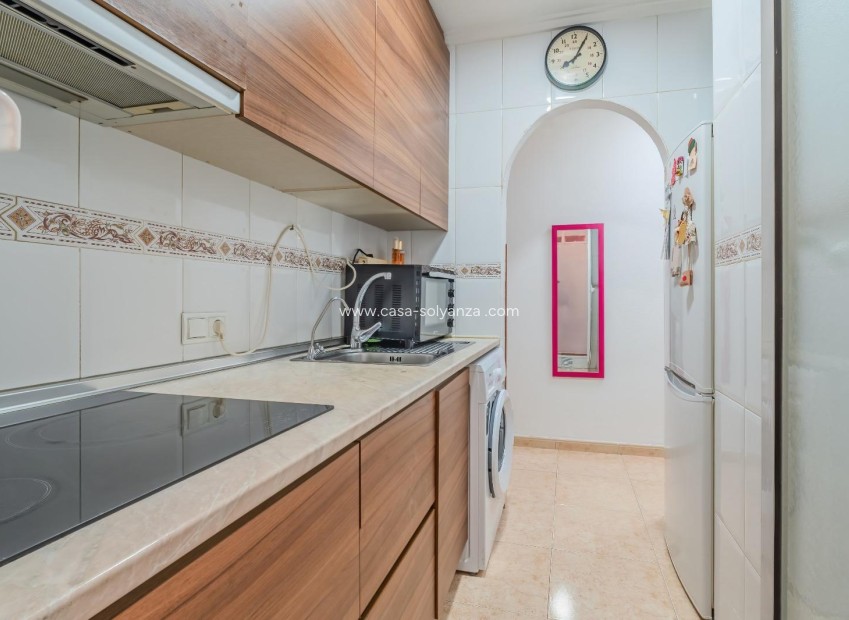 Resale - Apartment / flat - Torrevieja Centro - 0