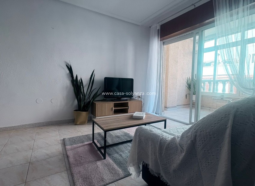 Resale - Apartment / flat - Torrevieja Centro - 0