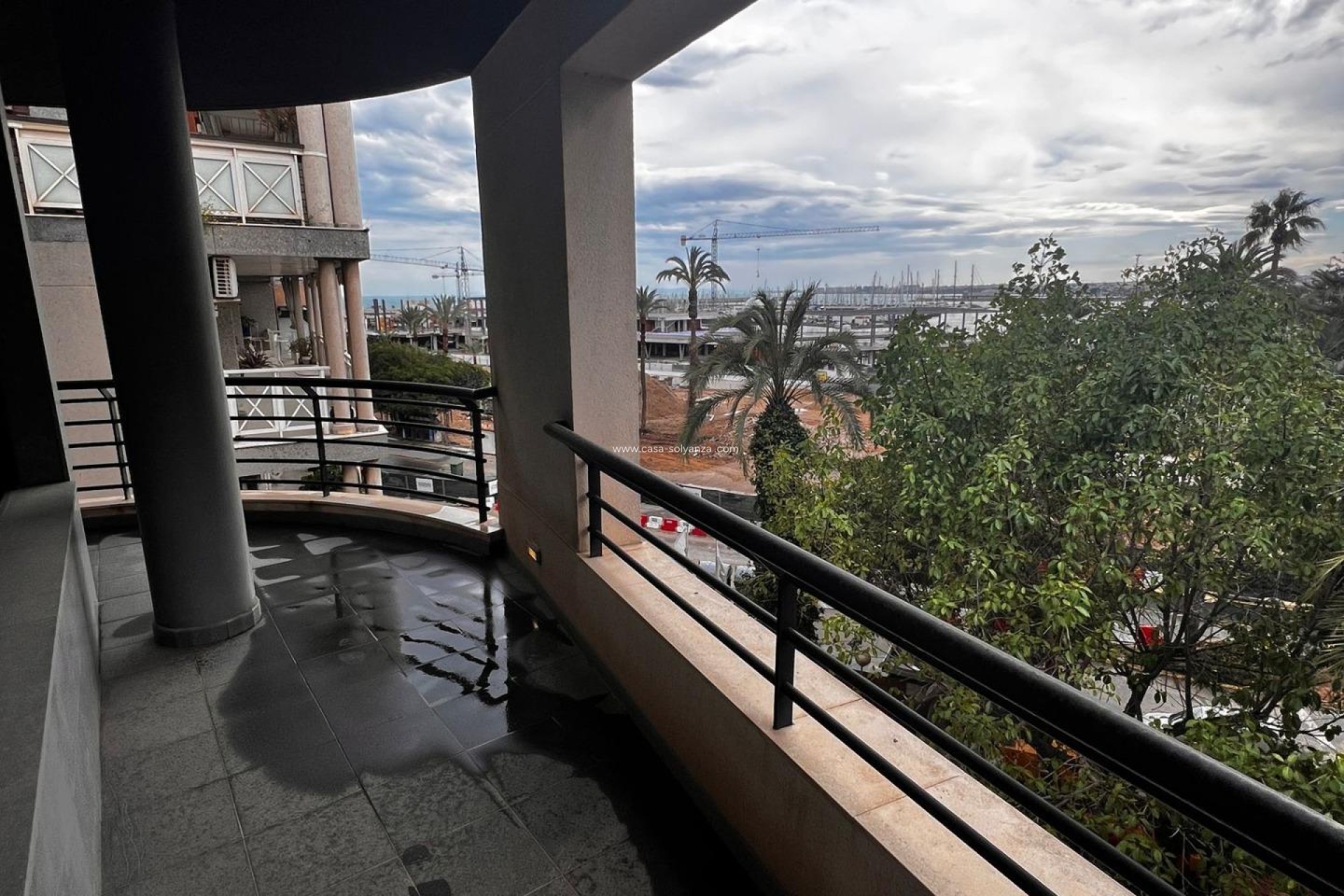 Resale - Apartment / flat - Torrevieja - Centro - Muelle Pesquero