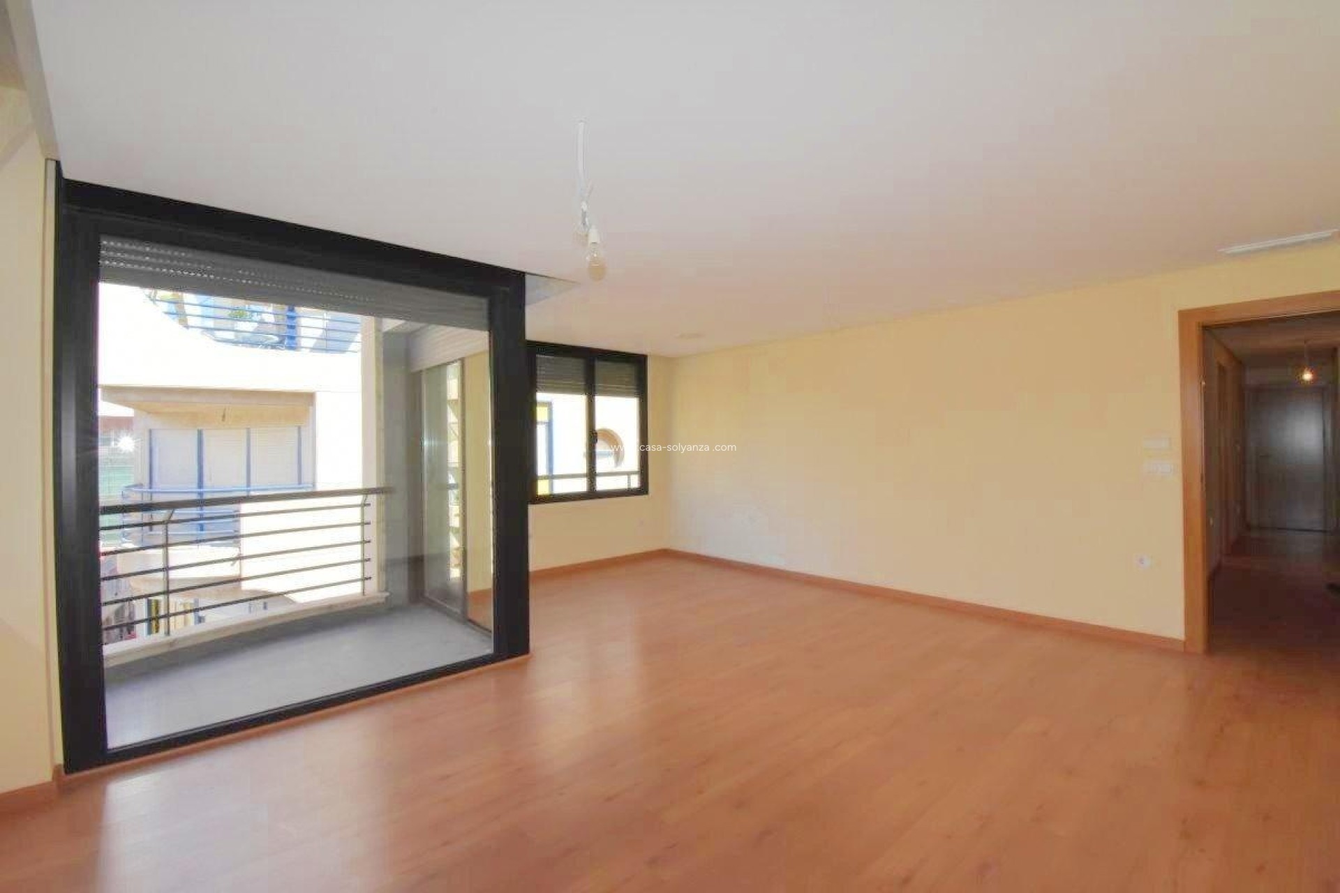 Resale - Apartment / flat - Torrevieja - Centro - Muelle Pesquero