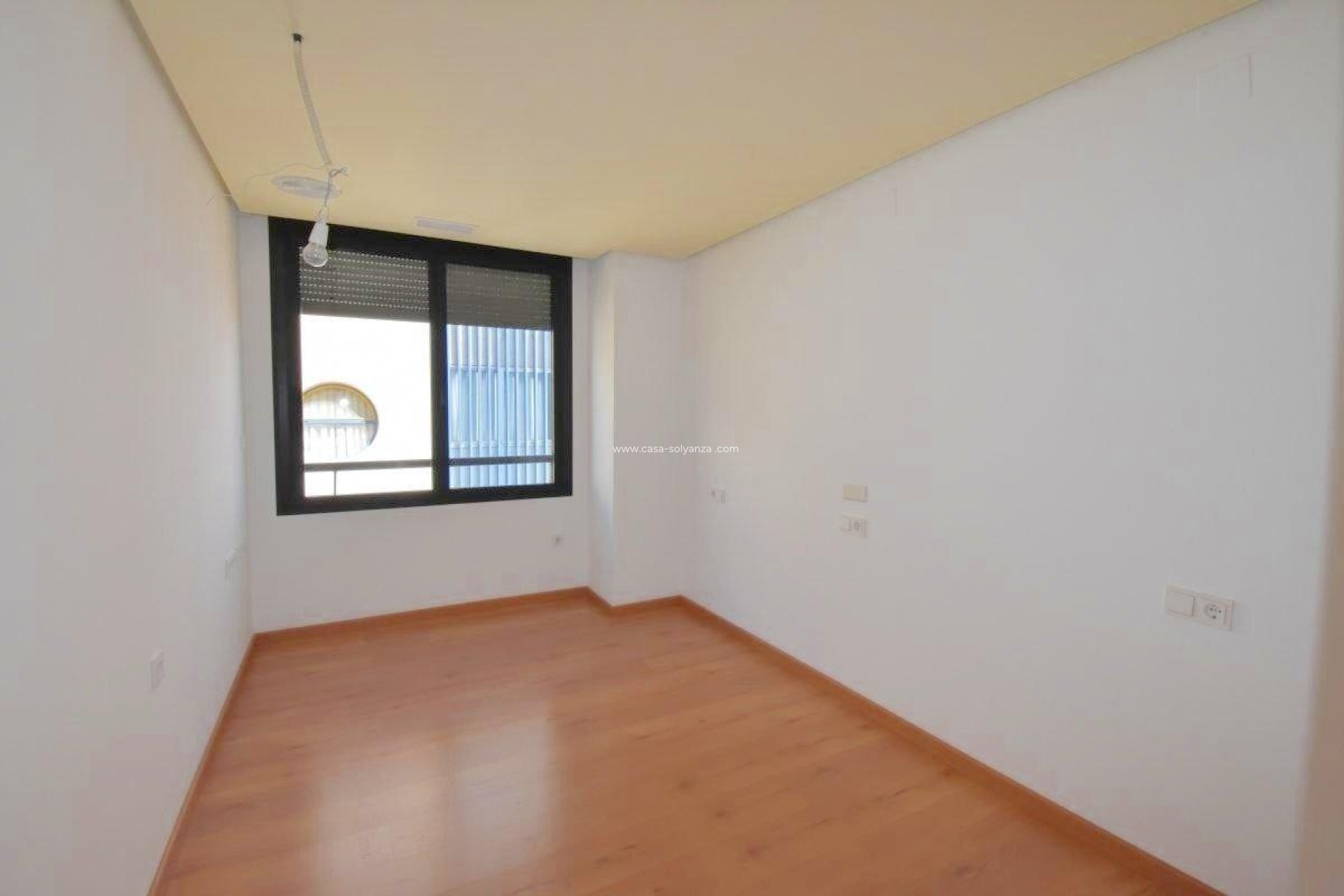 Resale - Apartment / flat - Torrevieja - Centro - Muelle Pesquero