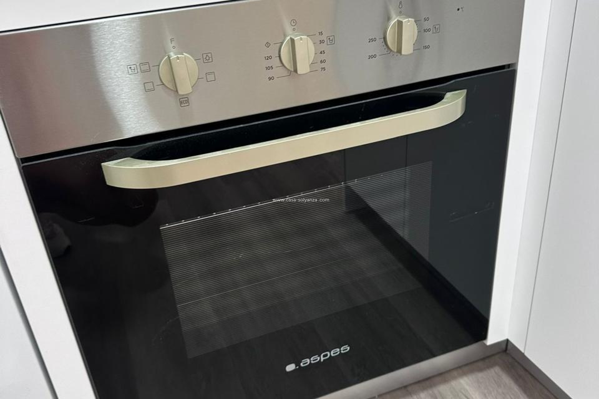 Resale - Apartment / flat - Torrevieja - Centro - Muelle Pesquero