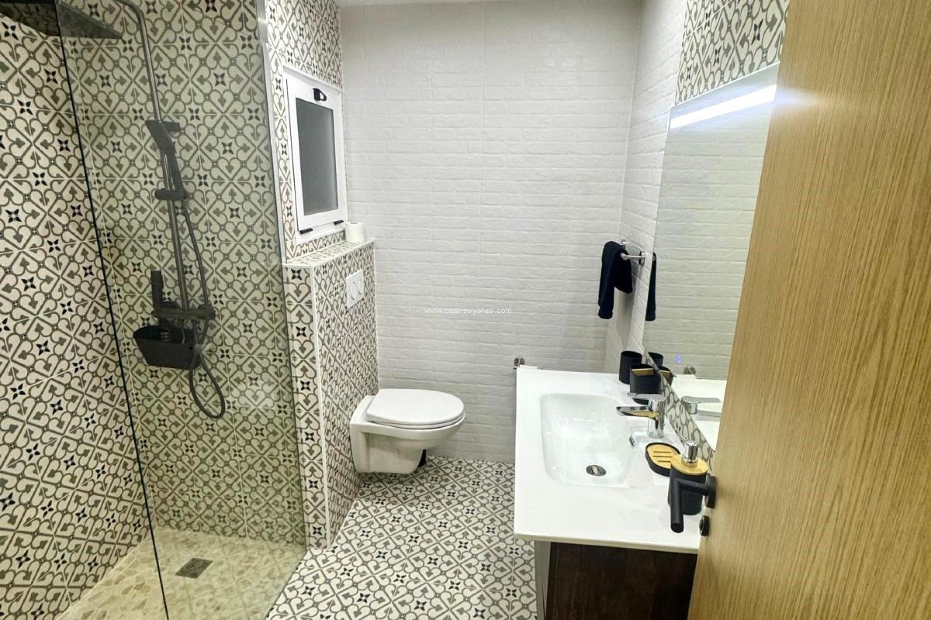 Resale - Apartment / flat - Torrevieja - Centro - Muelle Pesquero