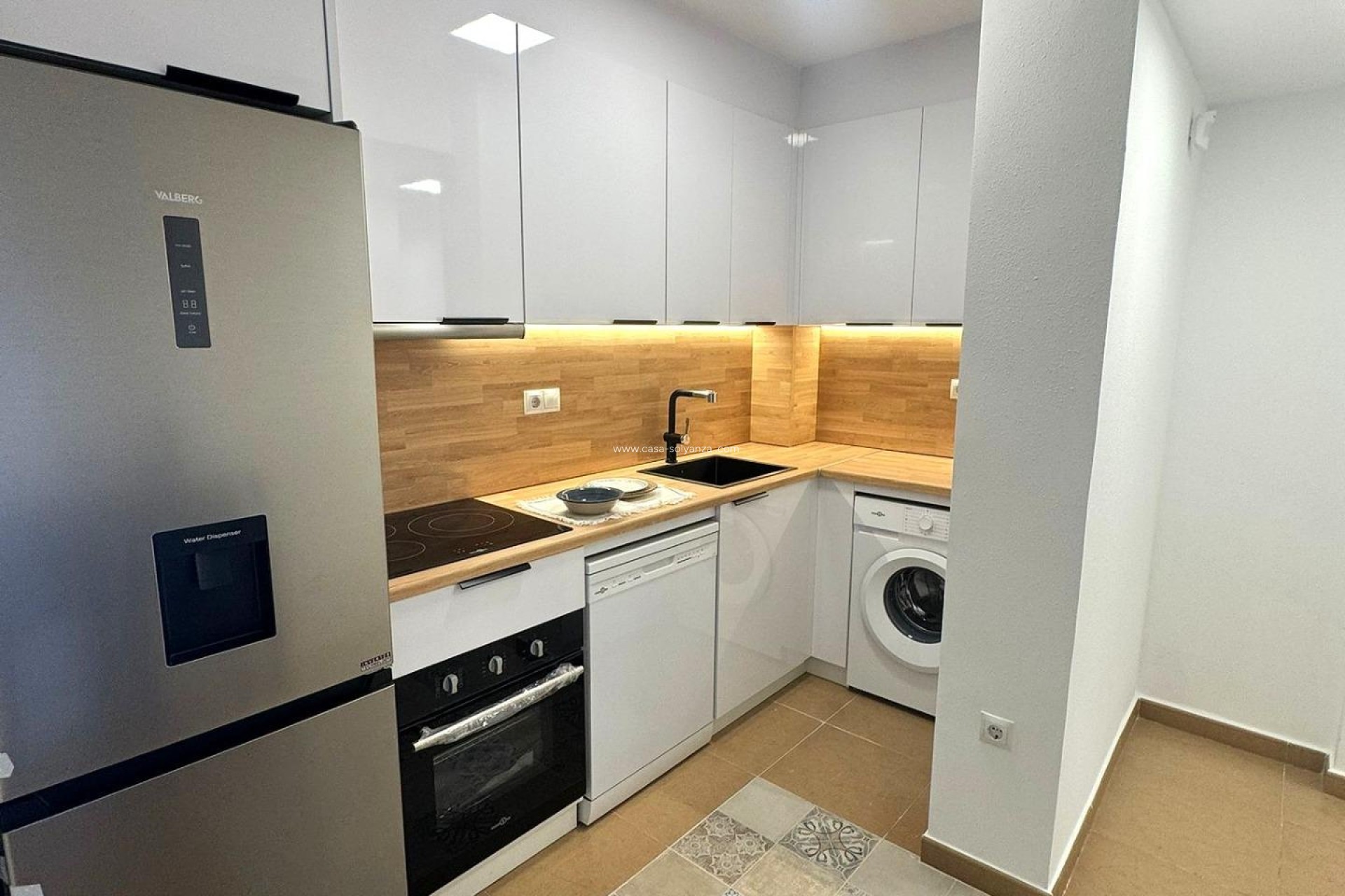 Resale - Apartment / flat - Torrevieja - Centro - Muelle Pesquero