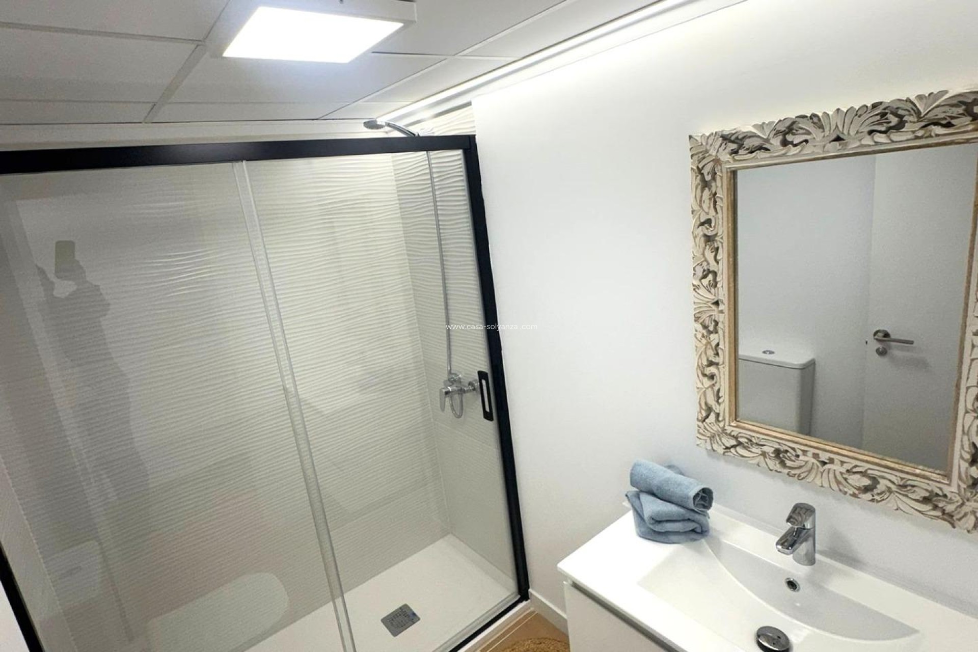 Resale - Apartment / flat - Torrevieja - Centro - Muelle Pesquero