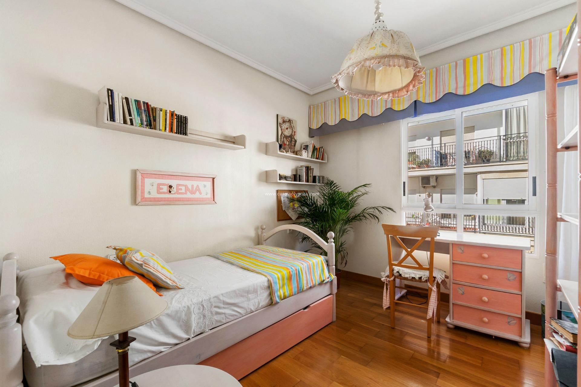 Resale - Apartment / flat - Torrevieja - Centro - Muelle Pesquero