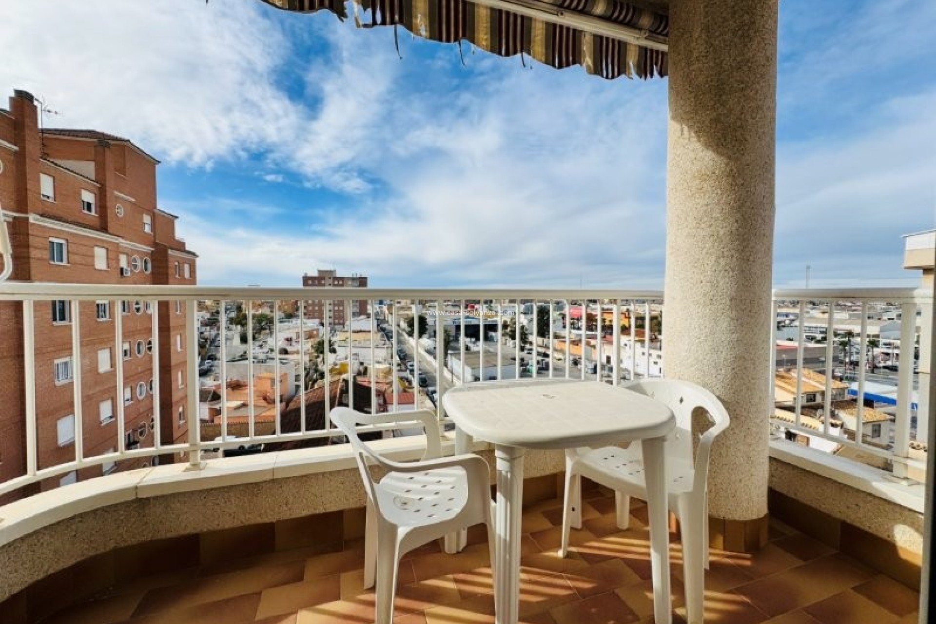 Resale - Apartment / flat - Torrevieja - Centro