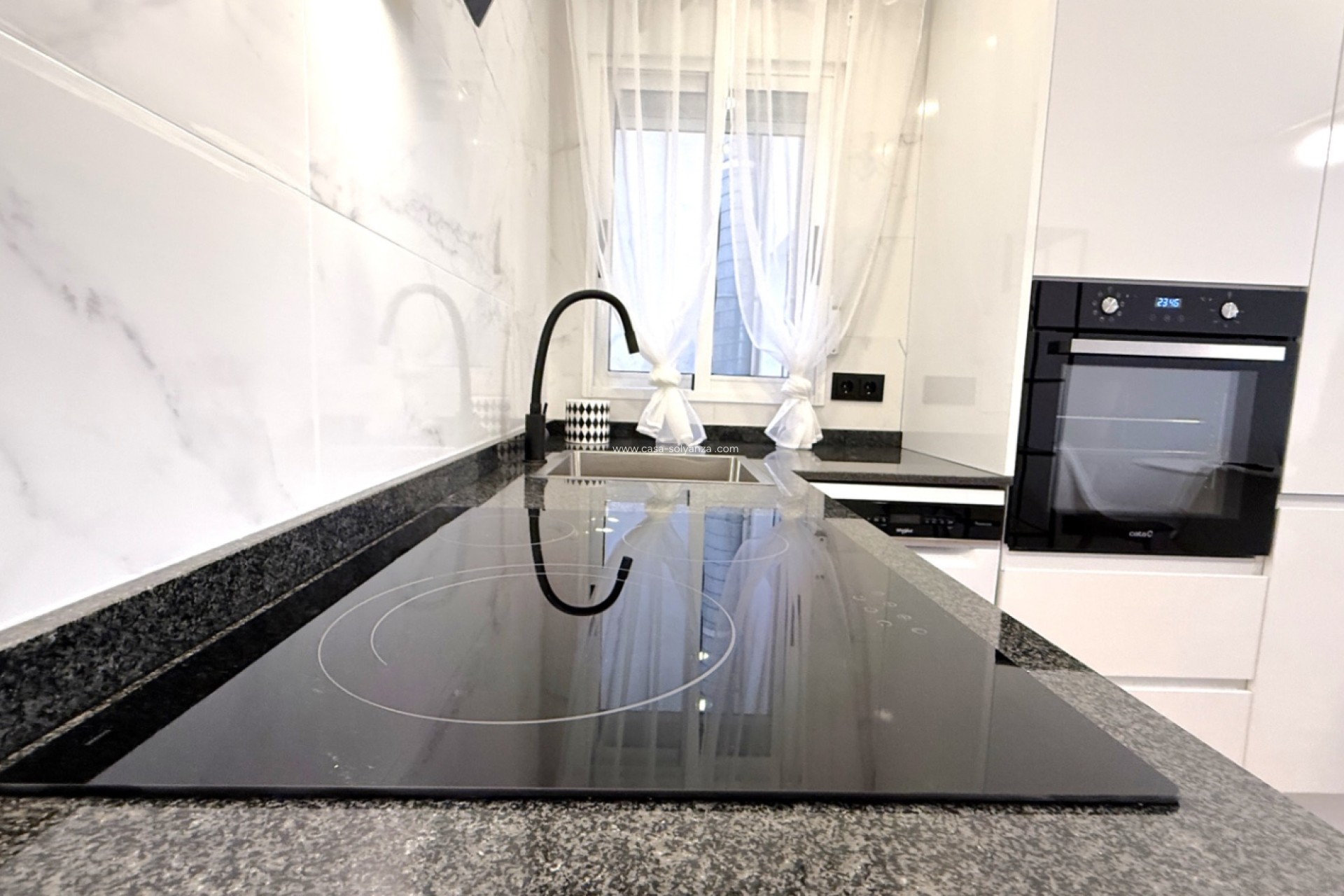 Resale - Apartment / flat - Torrevieja - Costa Blanca