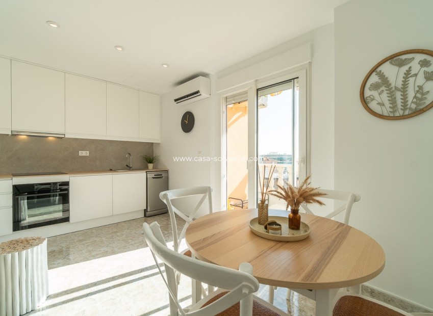 Resale - Apartment / flat - Torrevieja - Costa Blanca
