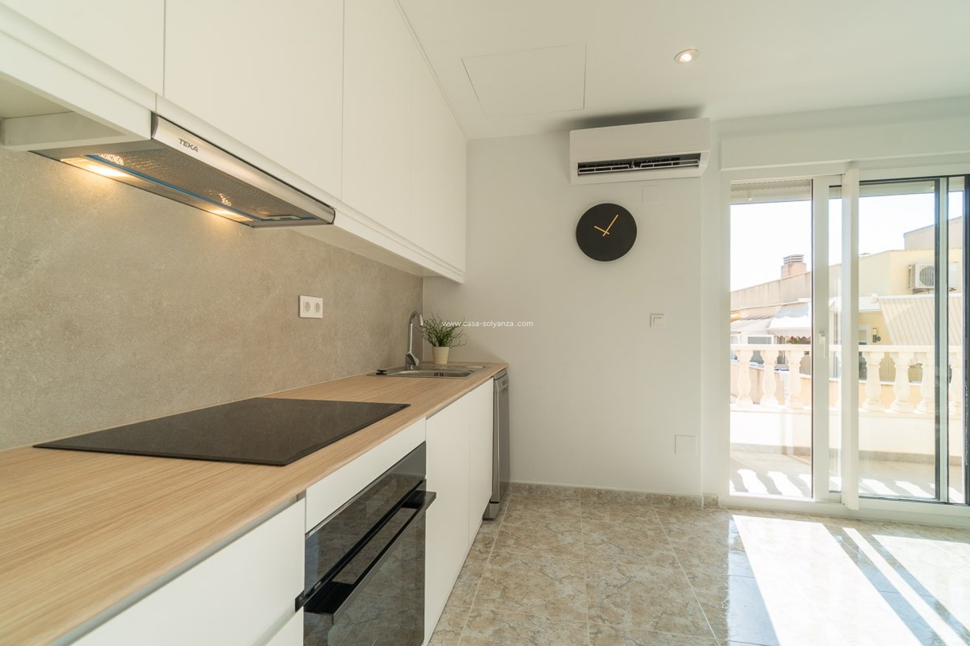 Resale - Apartment / flat - Torrevieja - Costa Blanca