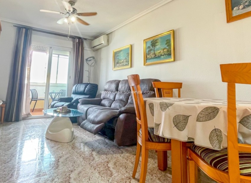 Resale - Apartment / flat - Torrevieja - Costa Blanca