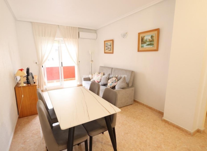 Resale - Apartment / flat - Torrevieja - Costa Blanca