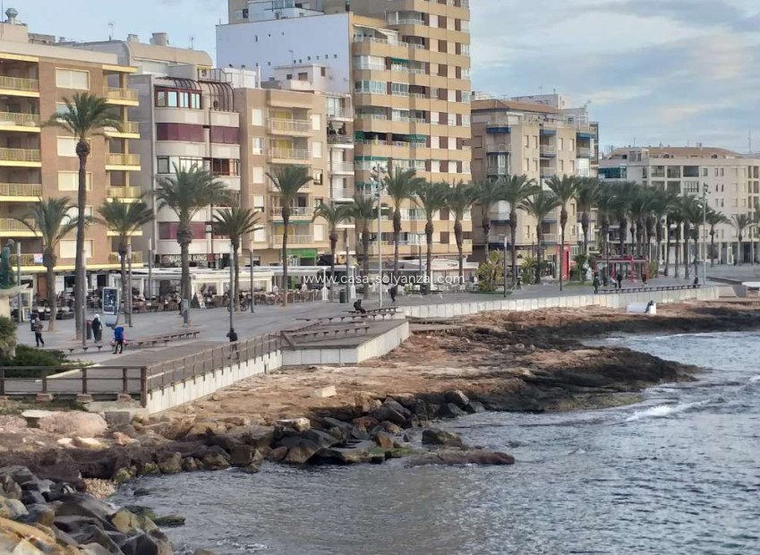 Resale - Apartment / flat - Torrevieja - Costa Blanca