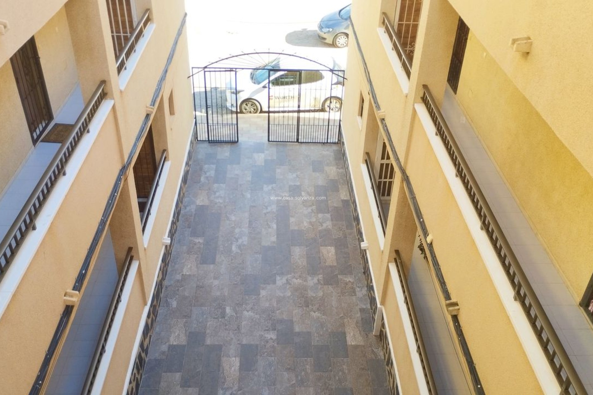 Resale - Apartment / flat - Torrevieja - Costa Blanca