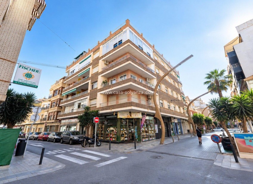 Resale - Apartment / flat - Torrevieja - Costa Blanca