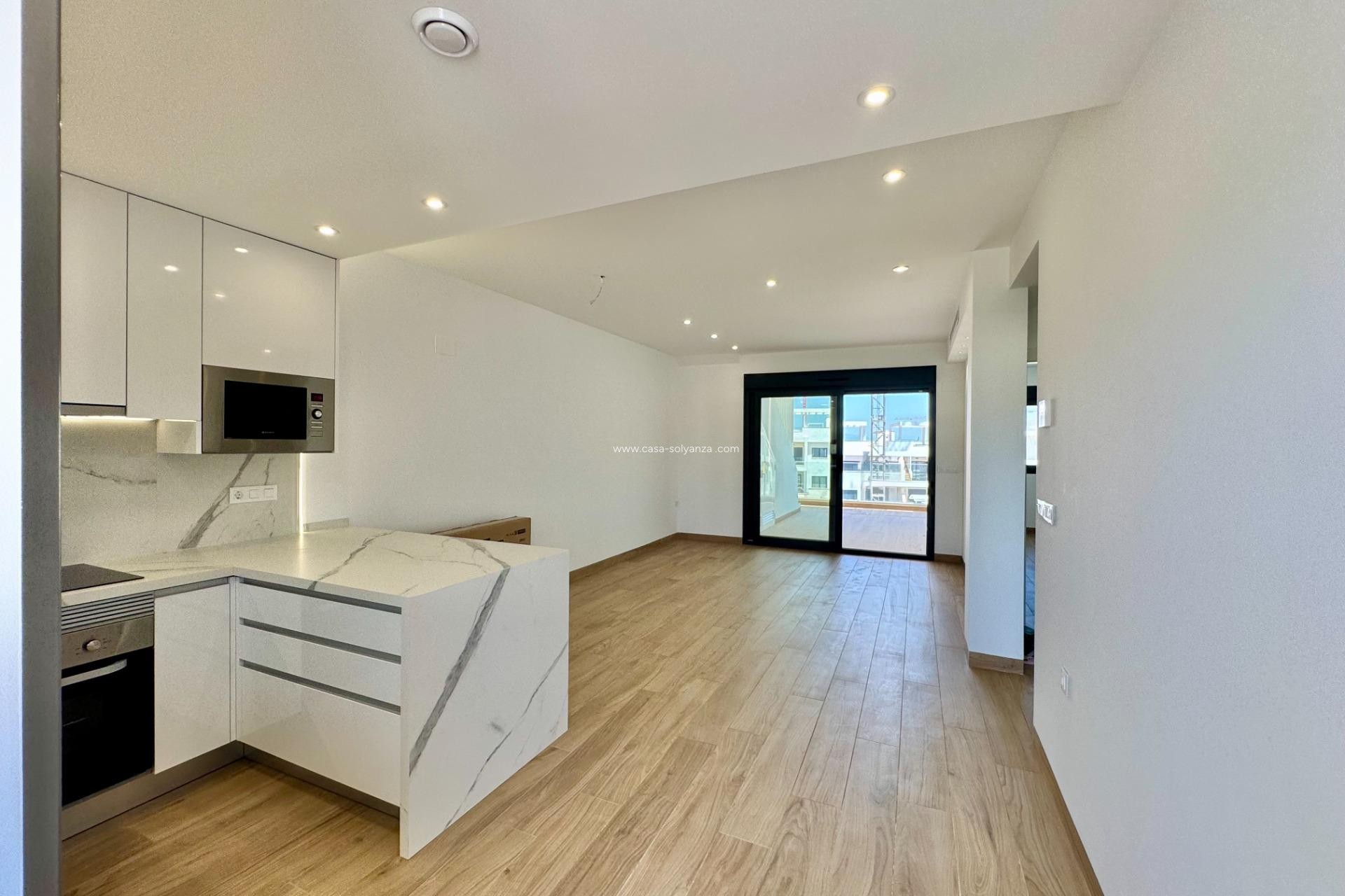 Resale - Apartment / flat - Torrevieja - Costa Blanca