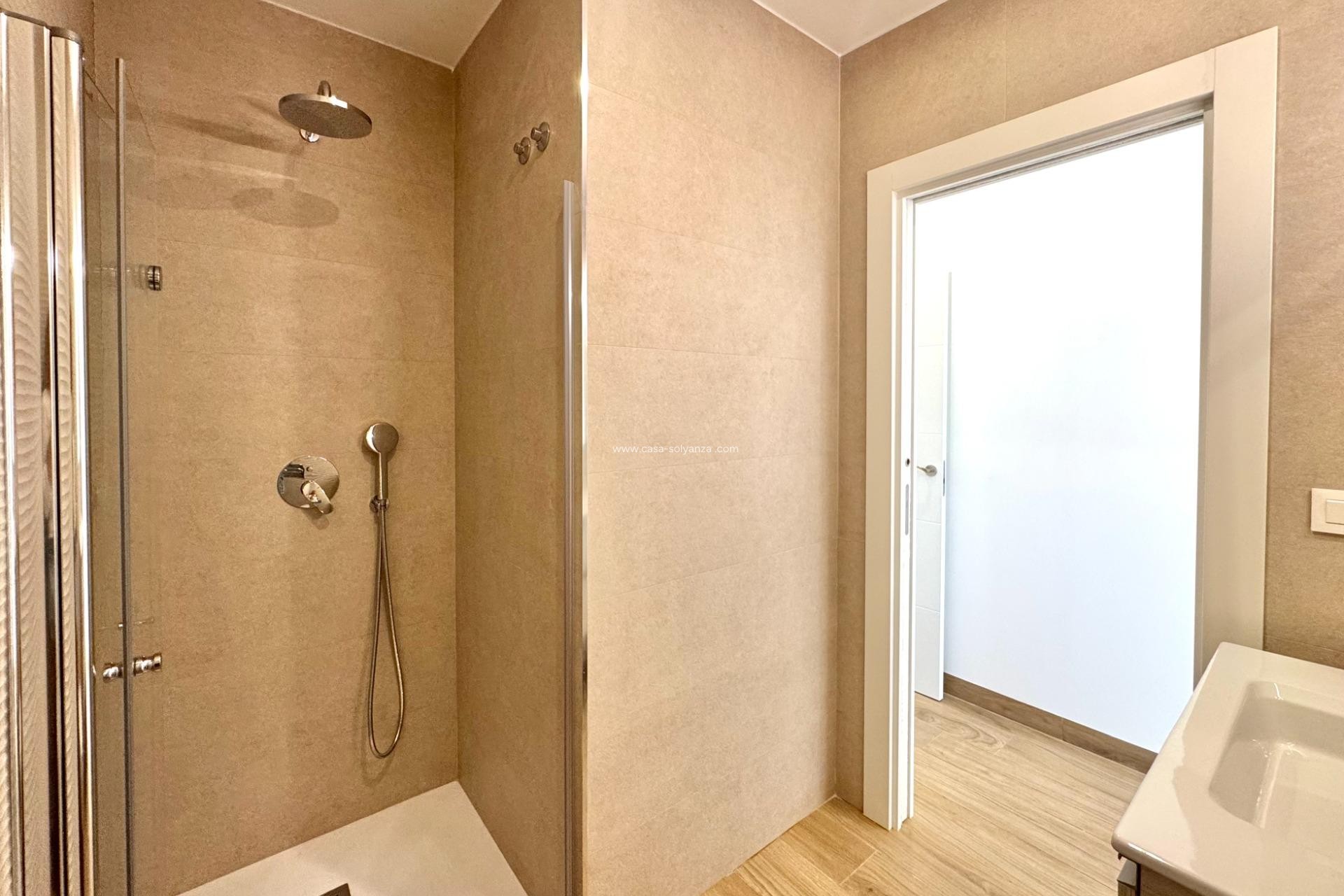 Resale - Apartment / flat - Torrevieja - Costa Blanca