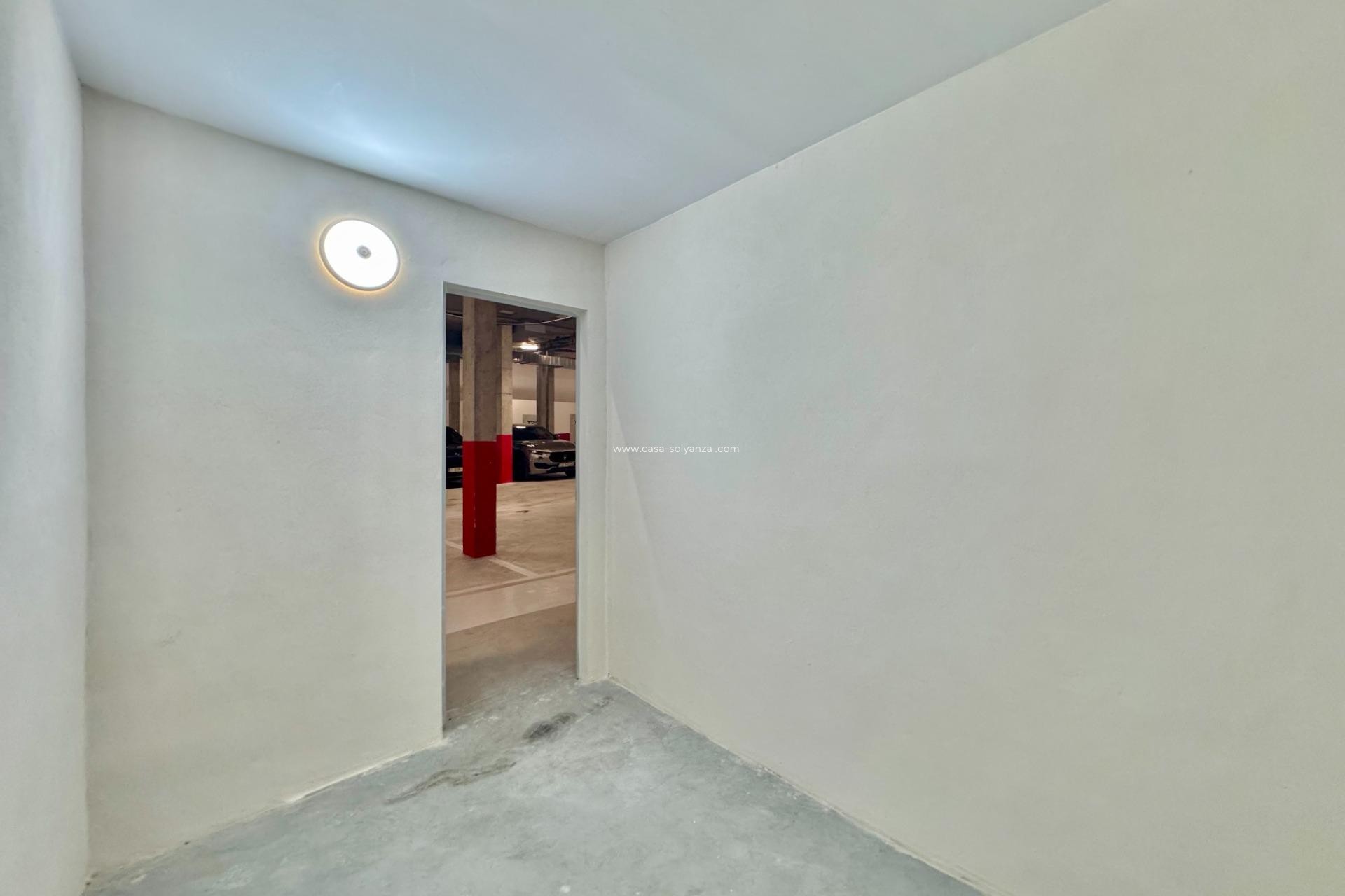 Resale - Apartment / flat - Torrevieja - Costa Blanca