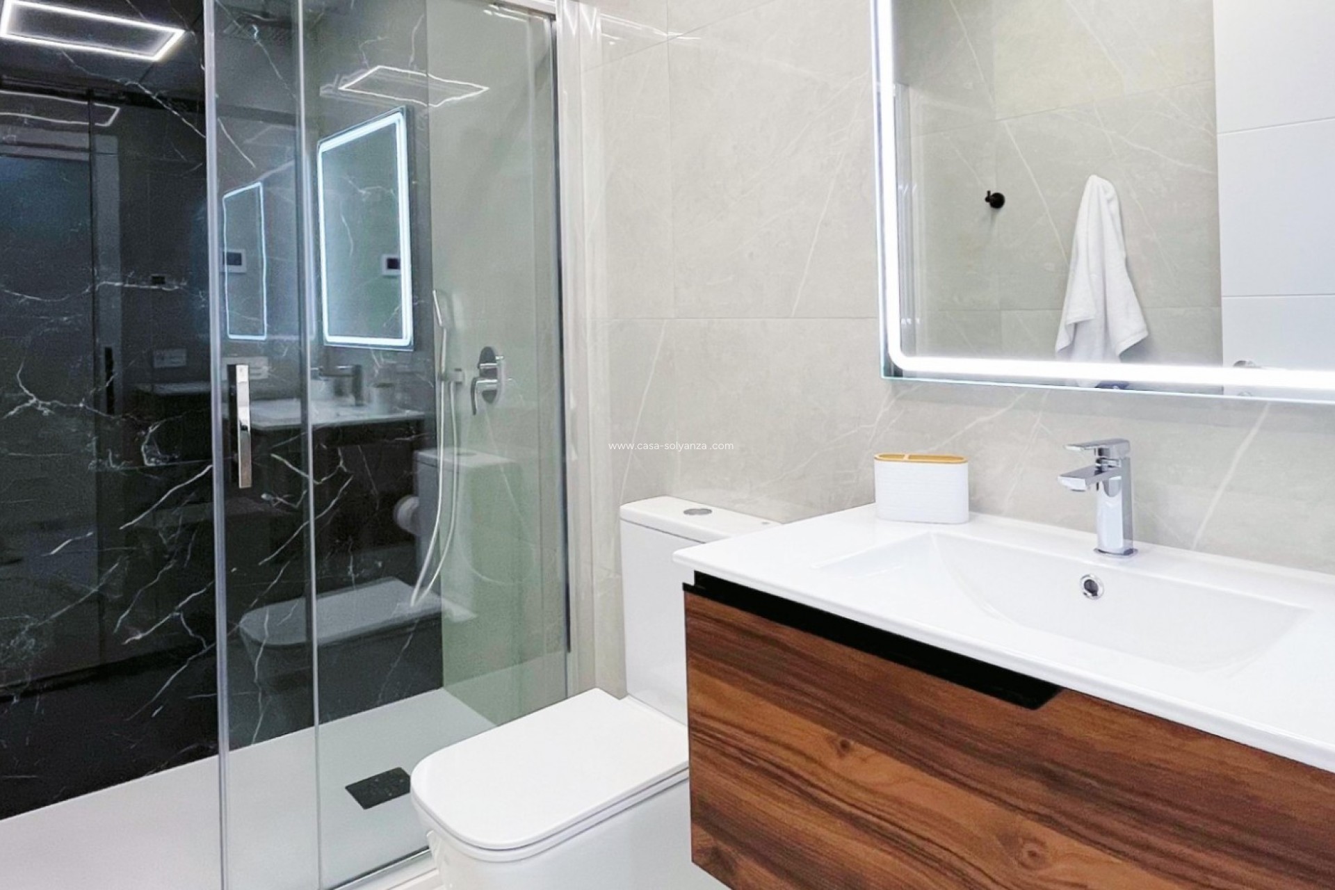 Resale - Apartment / flat - Torrevieja - Costa Blanca