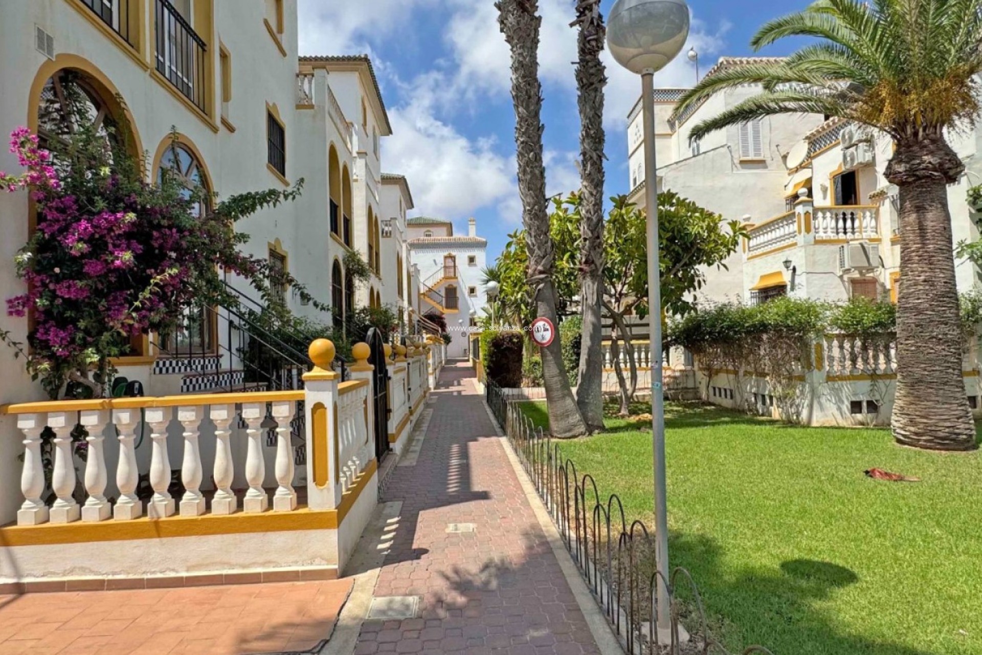 Resale - Apartment / flat - Torrevieja - Costa Blanca