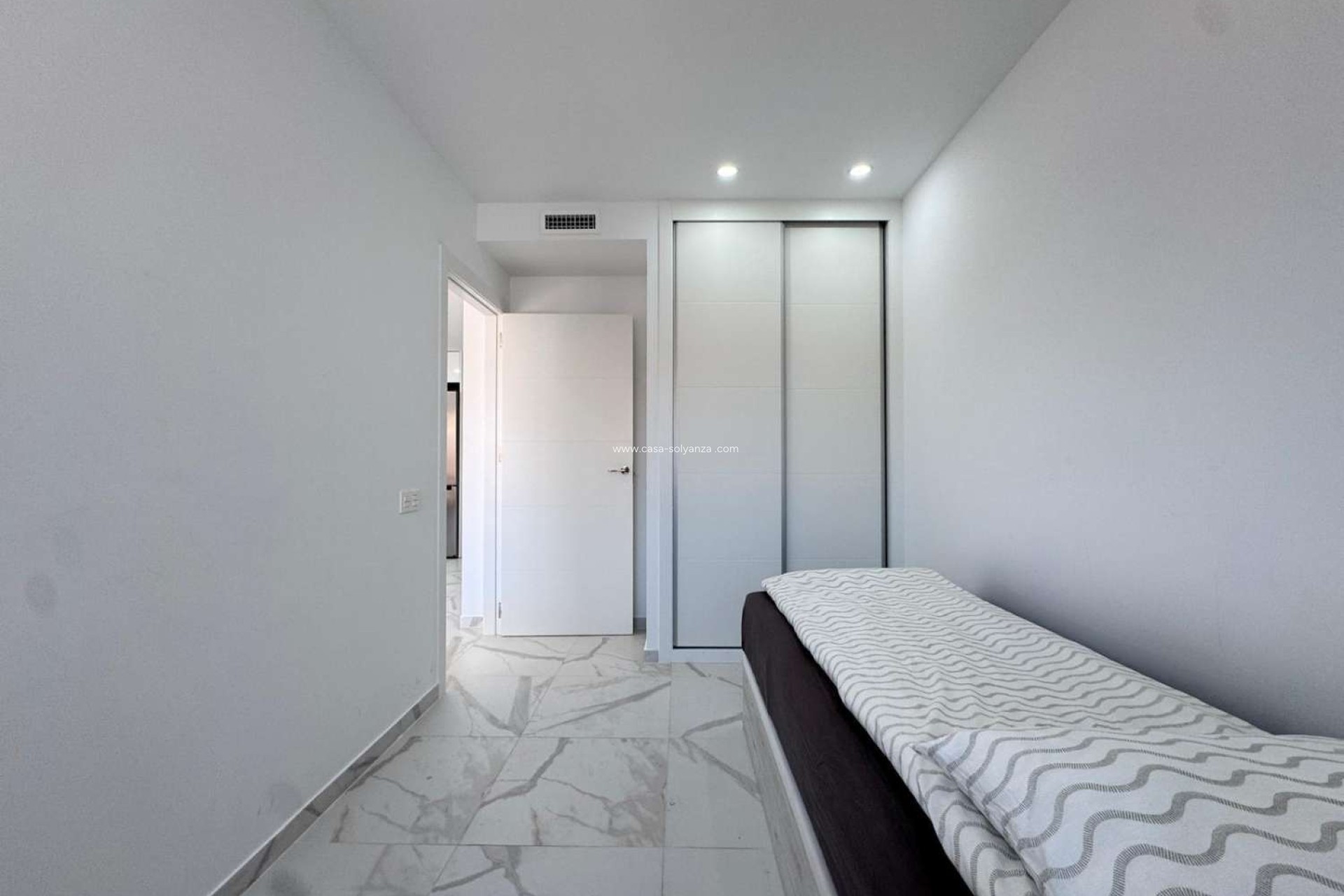 Resale - Apartment / flat - Torrevieja - Costa Blanca