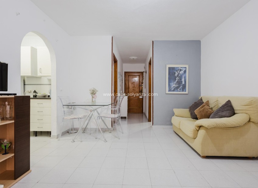 Resale - Apartment / flat - Torrevieja - Costa Blanca