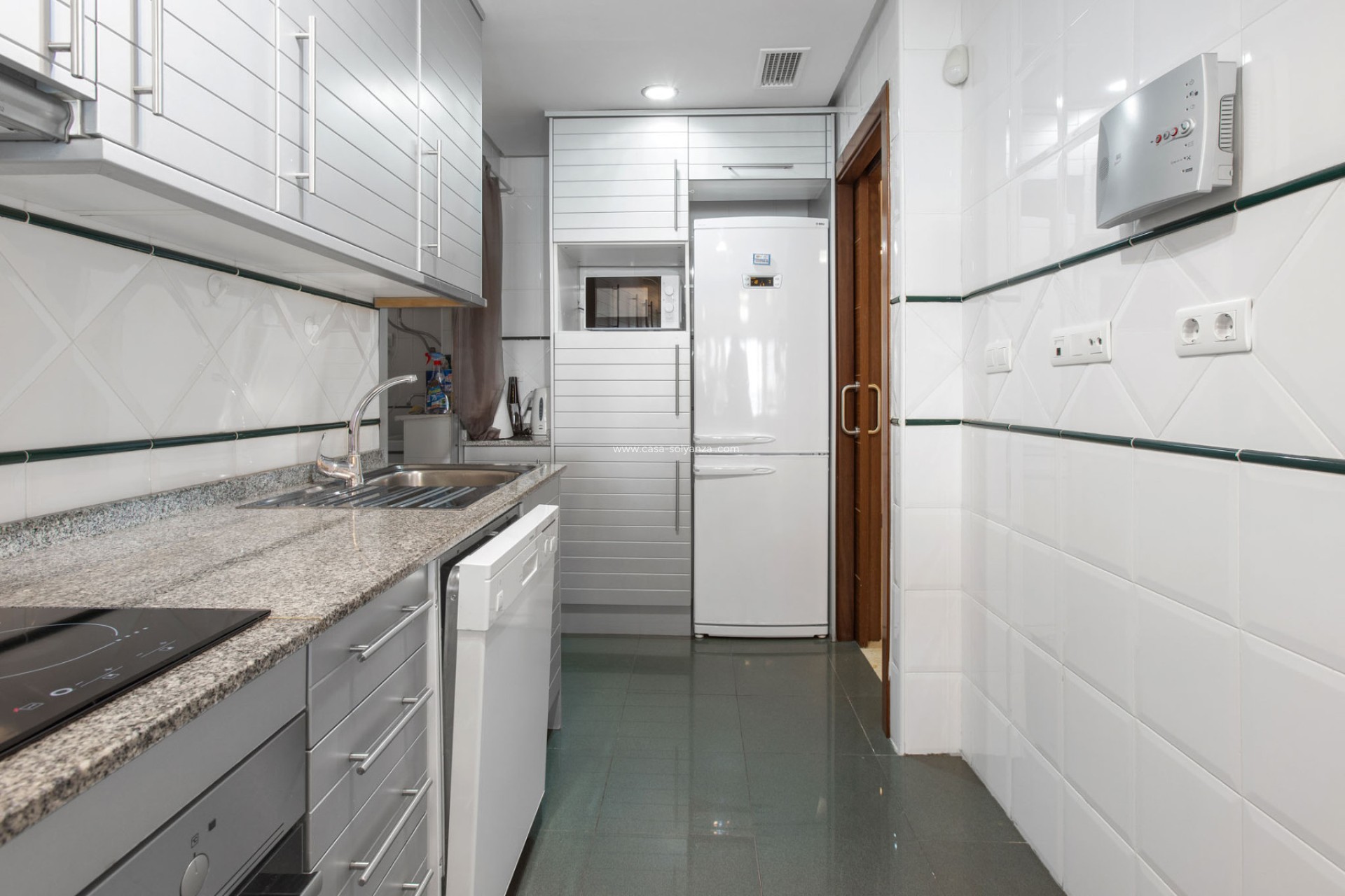 Resale - Apartment / flat - Torrevieja - Costa Blanca