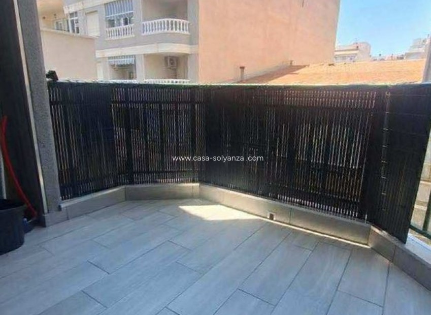 Resale - Apartment / flat - Torrevieja - Costa Blanca