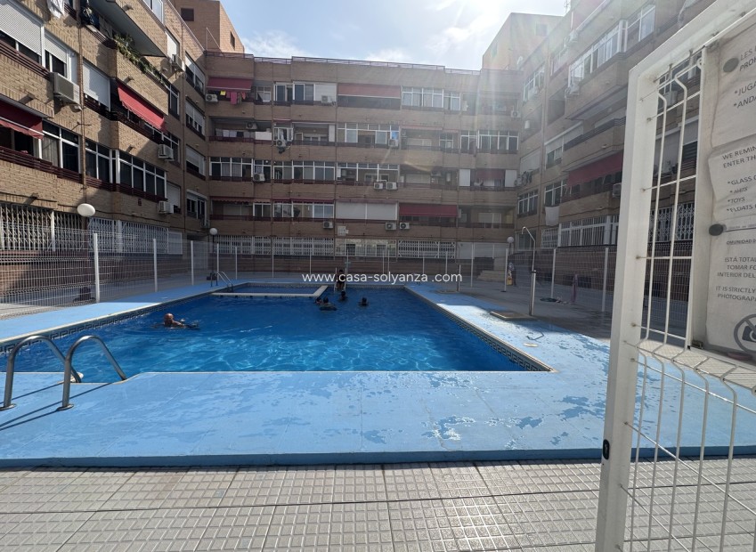 Resale - Apartment / flat - Torrevieja - Costa Blanca